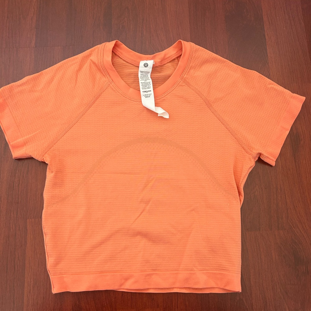 Lululemon Athletica Orange Short Sleeve Tee